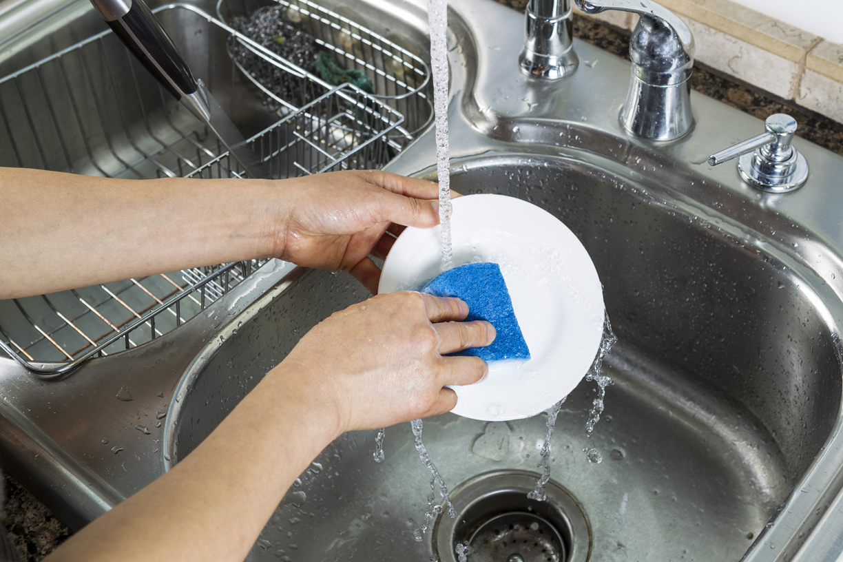 Clean Dish Sponge Do's And Don'ts